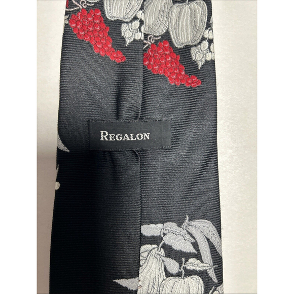 Regalon Vintage Tie Fruit Themed Black And White With A Pop Of Red - Picture 3 of 5